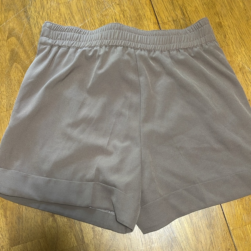 New York & Co. Pleated Front Dress Shorts - Picture 4 of 5
